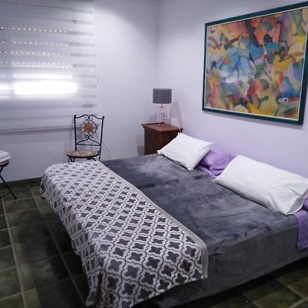 Private Rooms - Airport Сан-Бой-да-Любрагат Екстер'єр фото